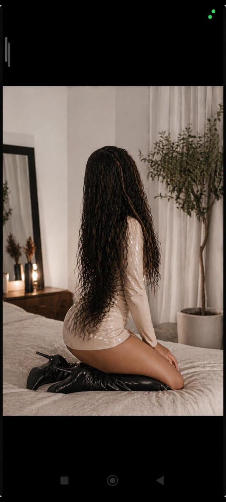 אישה פרטית בפתח תקווה