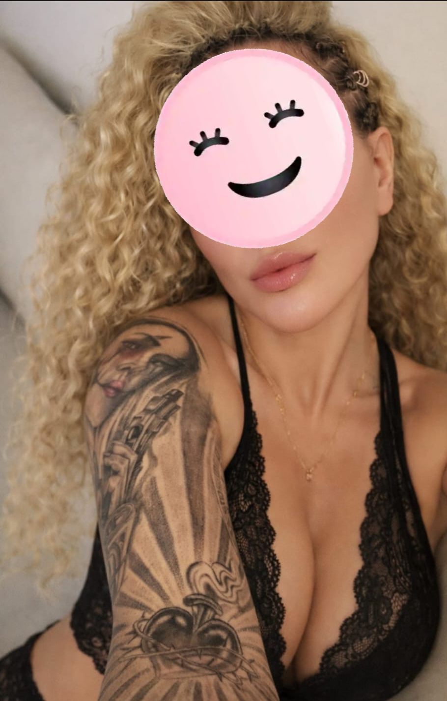 הרצליה- בחורות דוגמניות