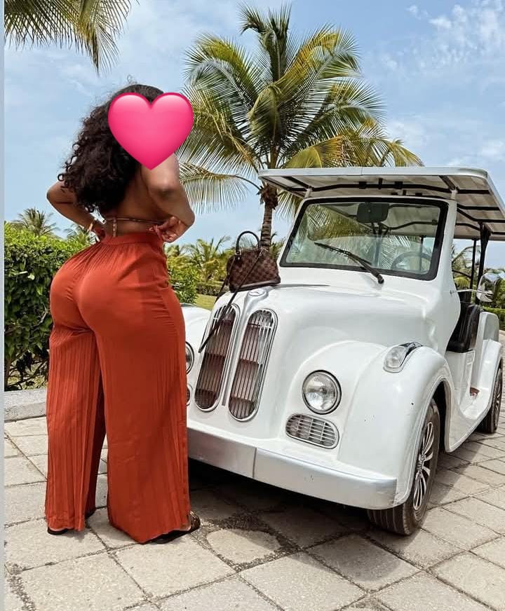 לואיז סקסית אפריקאית תיירת בתל אביב