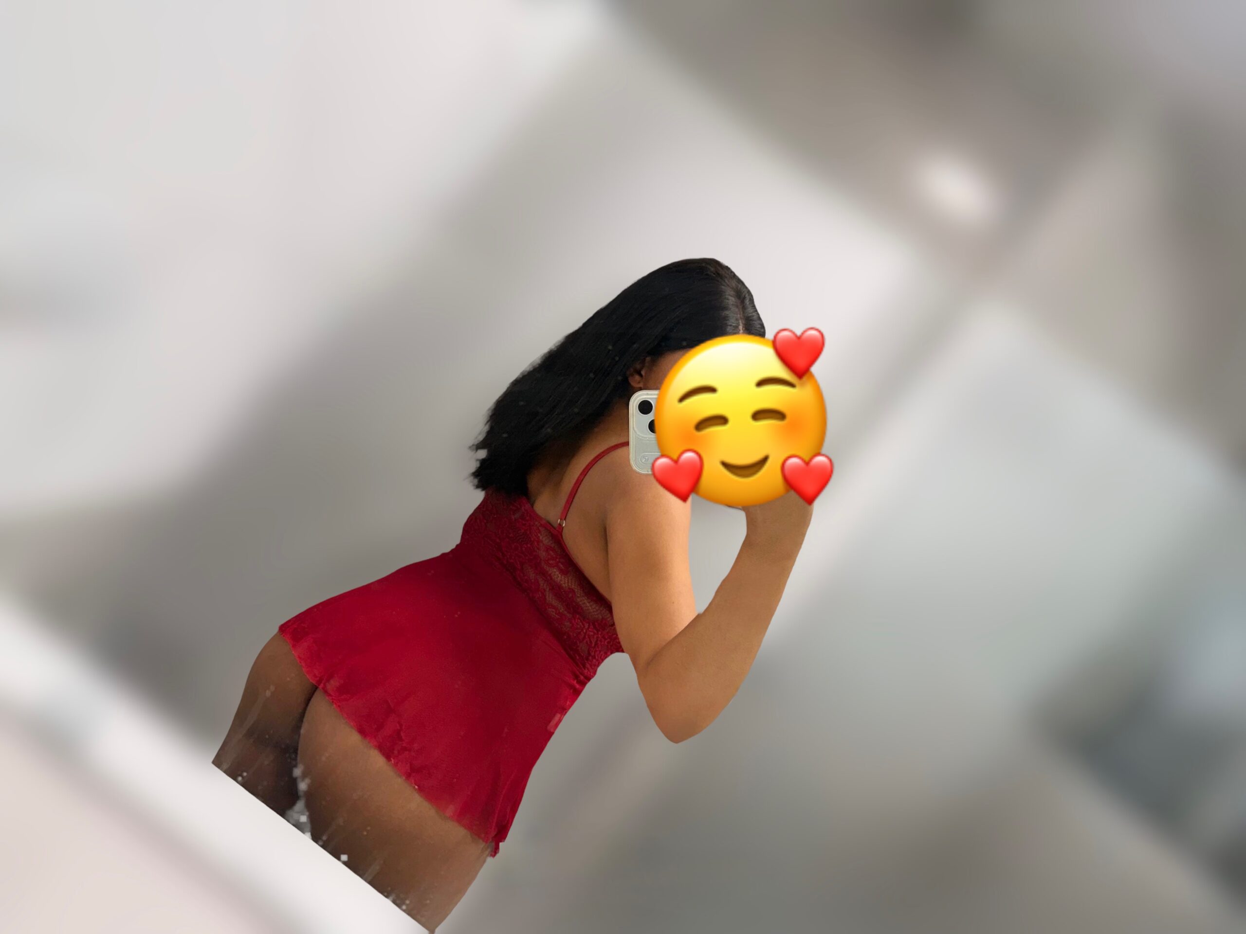 קיילי בנתניה 24 תיירת אפריקאית